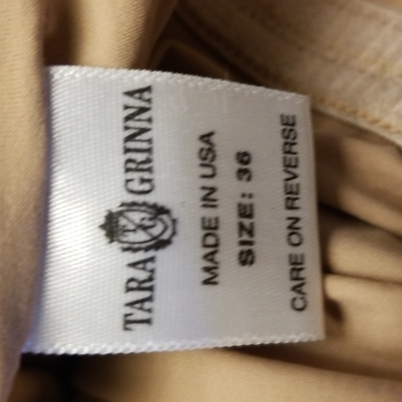 Tara Grinna black and cream swim top. Size small - Picture 8 of 10